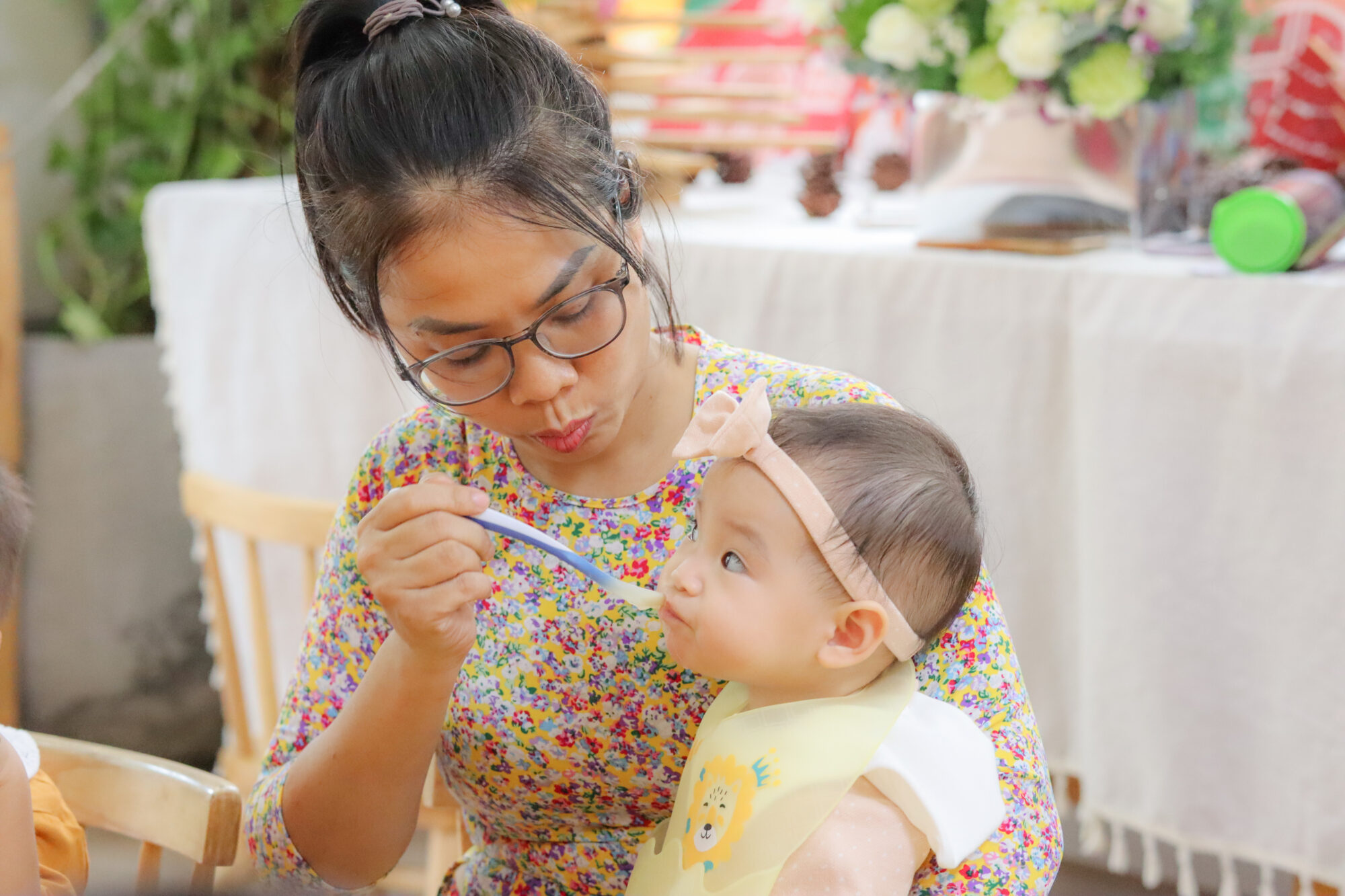 Cùng con chinh phục cột mốc ĂN DẶM